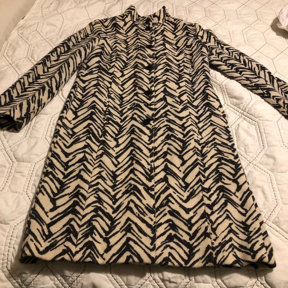TheLimited long cream button up coat with black pattern - Picture 3 of 7